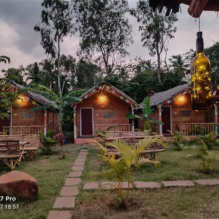 Island Vibes Hotel Hampi Kültér fotó